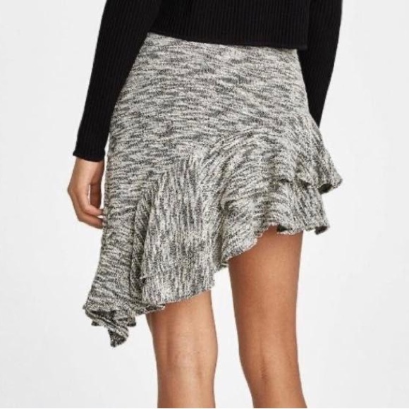 Zara Basic Tweed Asymmetrical Ruffle Black/Cream Skirt Size M - Picture 2 of 10